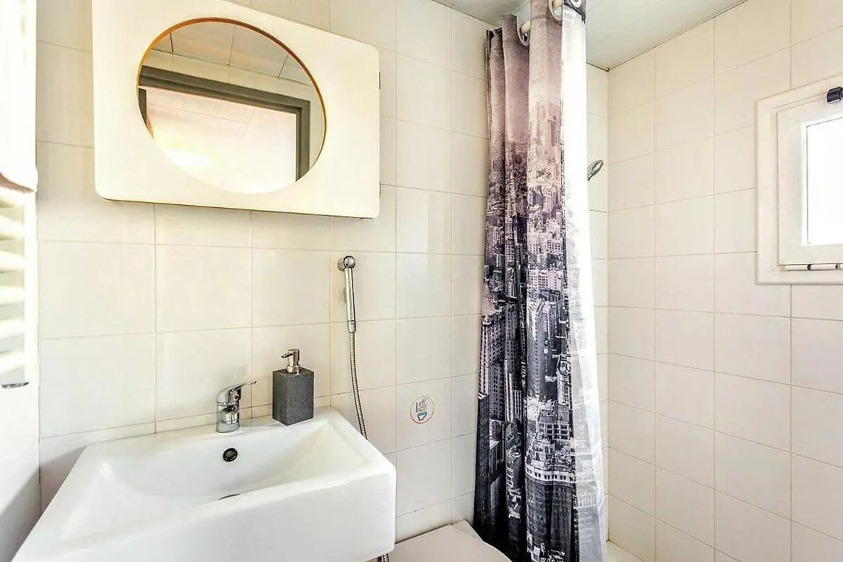 Paseo De Gracia Sunny 2Br Penthouse Apartamento Barcelona 0*,  Espanha